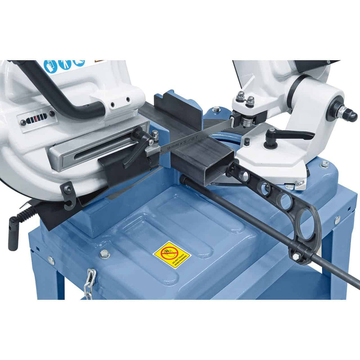 Bernardo Vario 150 T portable bandsaw – 230V, die-cast aluminum frame, cutting Ø 150 mm at 90°, speed 66-85 m/min