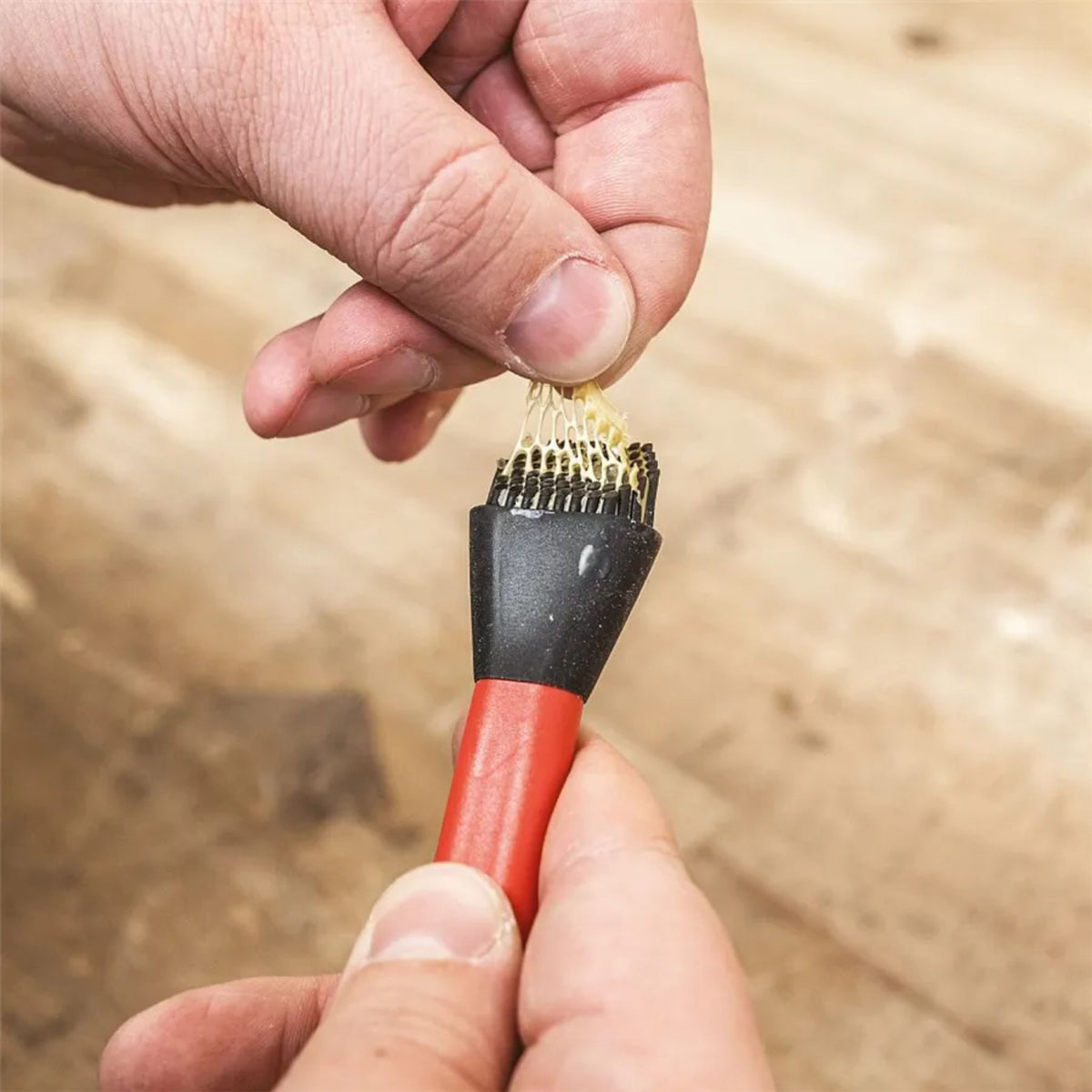 Silicone Glue Brush Kit – 24 mm and 13 mm + Spatula