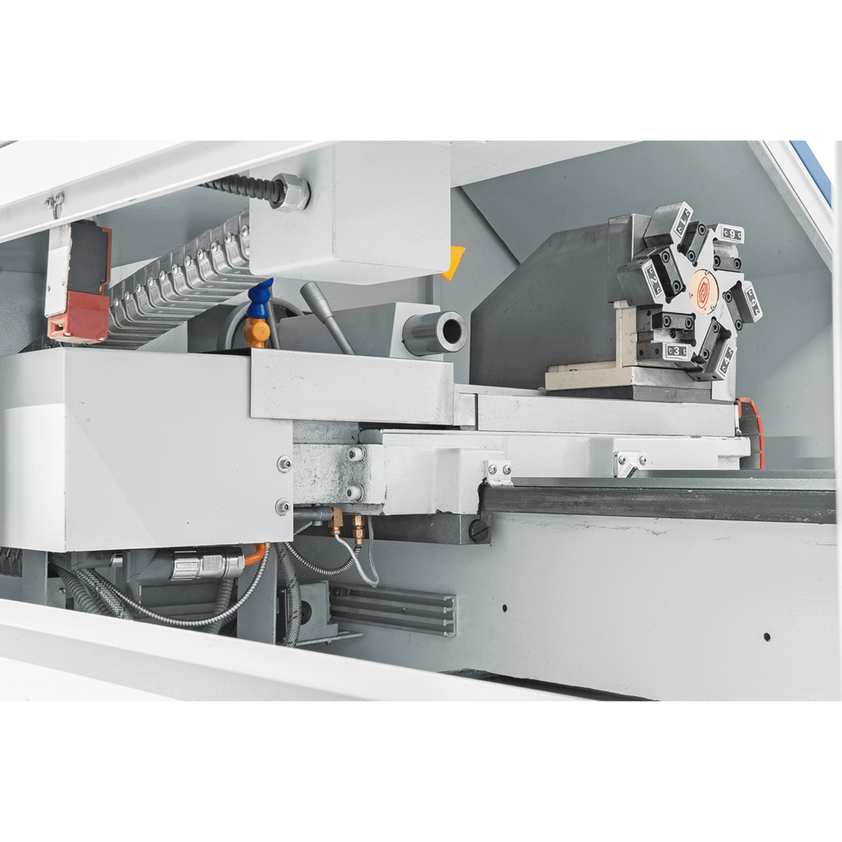 Bernardo CK 320 x 750 – Compact and versatile CNC lathe