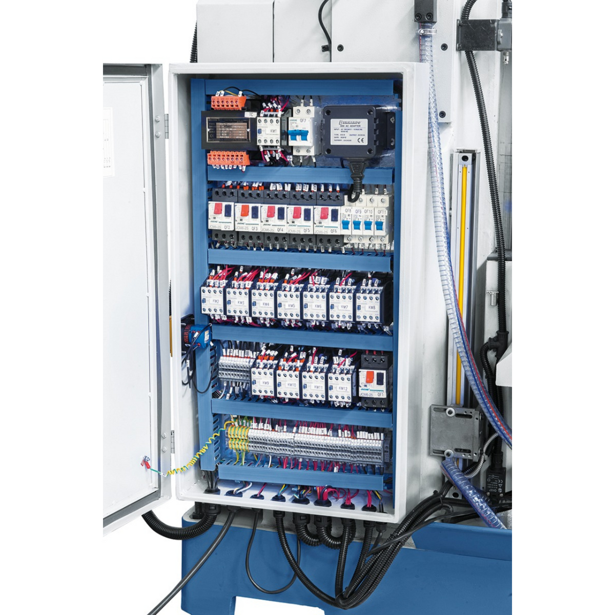 Bernardo UWF 90-1270 Universal Milling Machine with DRO ES-12 H + pneumatic clamping DIN 2080 – table 1,270 × 280 mm, ISO 40, vertical + horizontal spindles, 1.5+2.2 kW motor, 1,300 kg weight