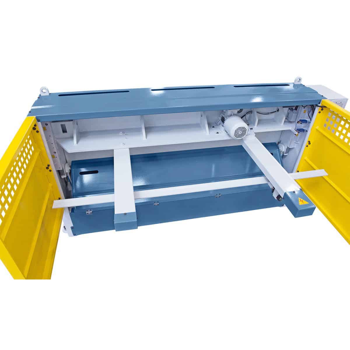Bernardo MTE 1560 x 3 mm NCC – Motorised guillotine shear
