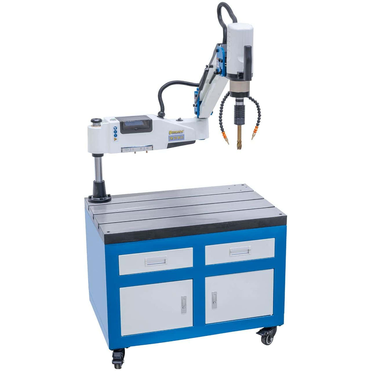 Bernardo Filettatrice elettrica TM 30 BLO / R 1200 con braccio snodato 1200 mm, touchscreen digitale, sistema micro-spray e mandrino rapido di sicurezza.