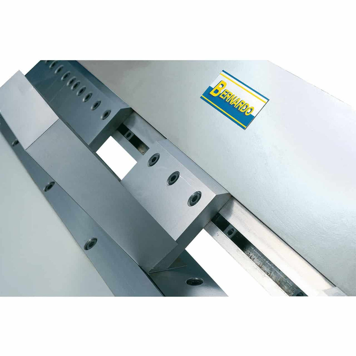 Bernardo TB 1500 – Manual segment bender 1500 mm