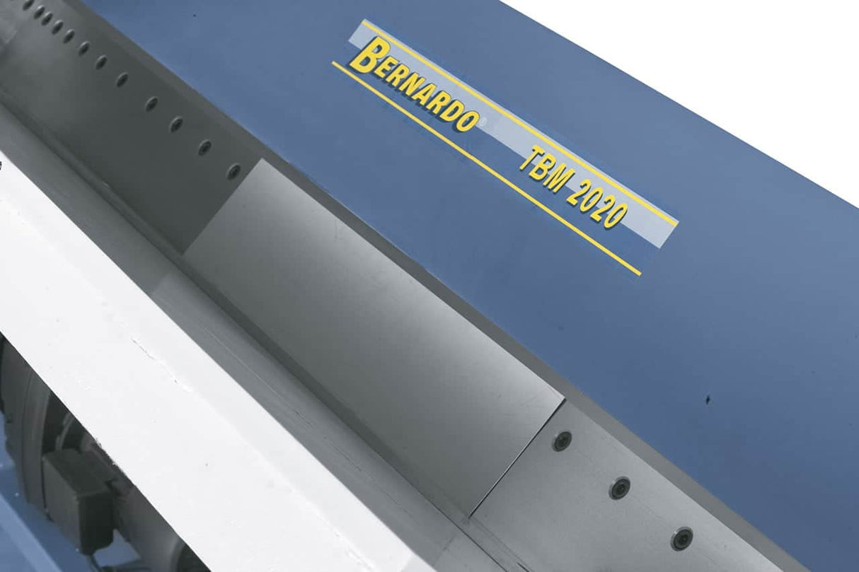 Bernardo TBM 3020 – Motorised folding machine with segmented blade 3020 mm