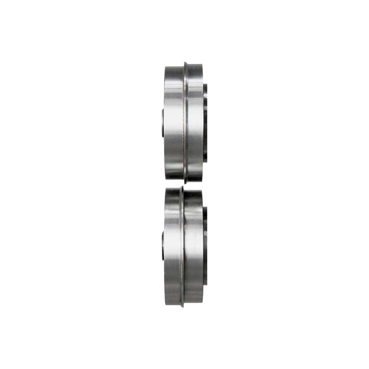 Rulli speciali Typ A8 con profilo flangia 1/2" installati su MSM 300 C per realizzare bordature rialzate e precise su lamiera.