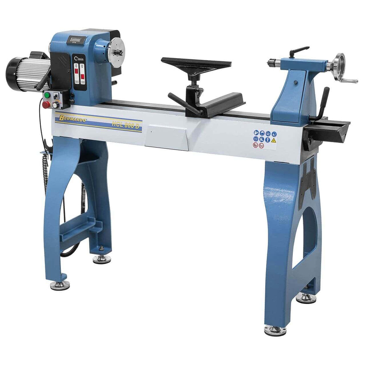 Immagine frontale del tornio professionale HCL 800 D, dotato di robusta struttura in ghisa, display digitale e supporto utensile regolabile, ideale per torniture su grandi diametri.