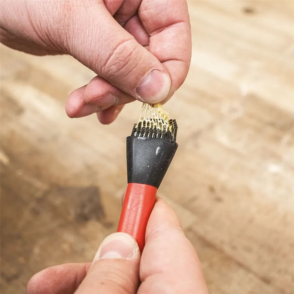 Silicone Glue Brush Kit – 24 mm and 13 mm + Spatula