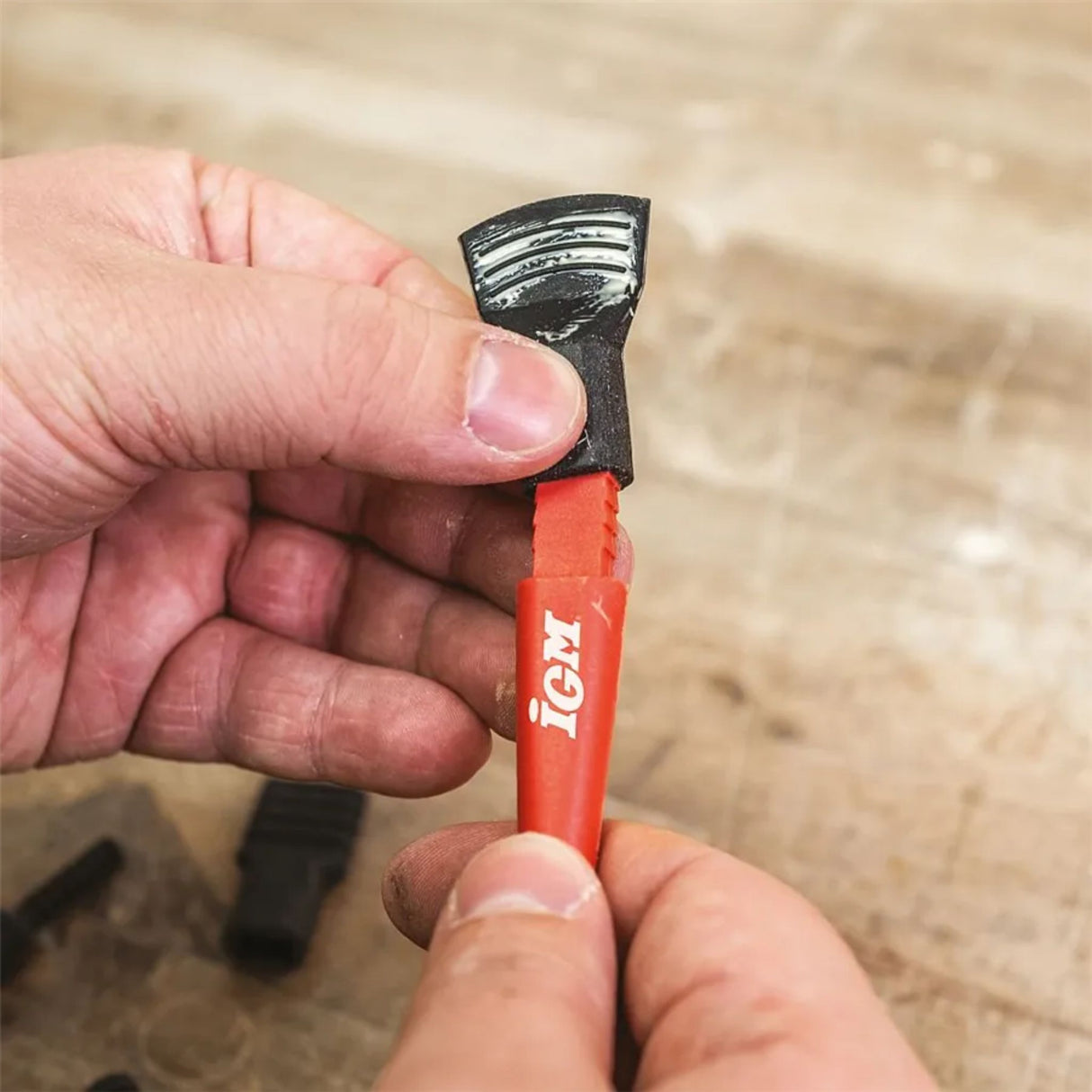 Silicone glue applicator kit