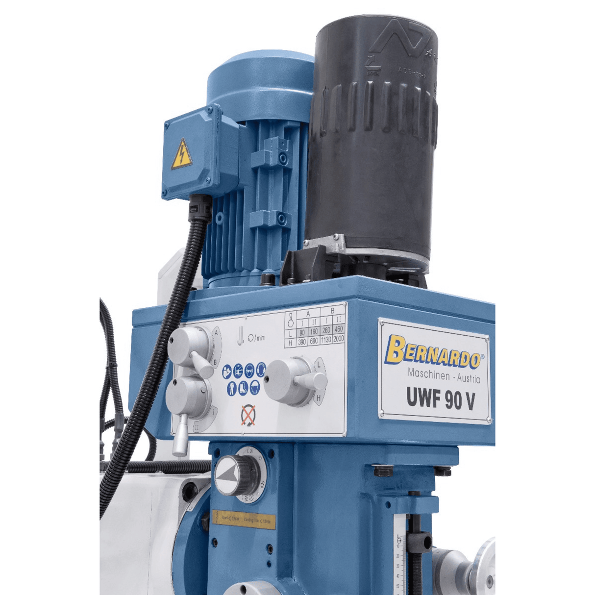 Bernardo UWF 90 V Universal Milling Machine with pneumatic clamping DIN 2080 – ISO 40, double spindle, table 1,270×280 mm, 3-axis DRO