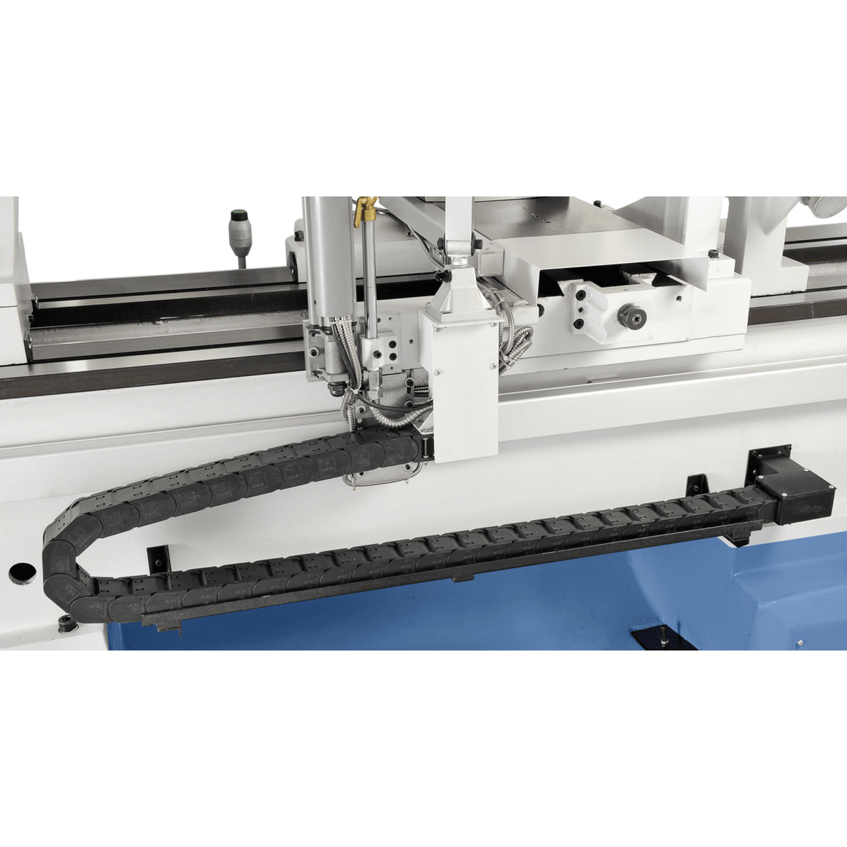 Metal lathe Bernardo Titan 660 x 2000 with 3-axis digital readout