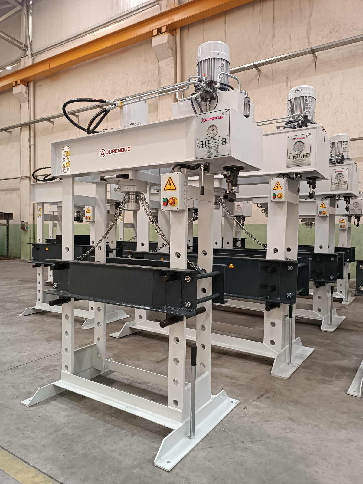 Durendus DW Series Hydraulic Plate Press 80 Ton with Sliding Cylinder