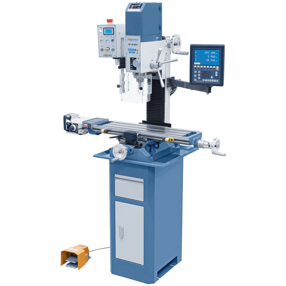 Trapano-fresatrice Bernardo BF 28 BDC con motore DC, testa inclinabile ±90°, avanzamento automatico asse X e visualizzatore digitale a 3 assi per lavorazioni di precisione.