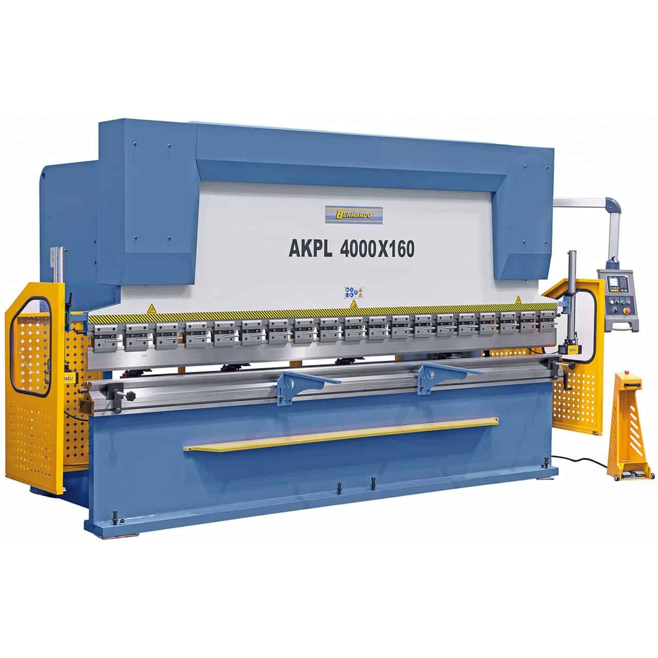 Bernardo AKPL 4000 x 125, pressa piegatrice idraulica da 125 tonnellate con CNC E21S, utensili inclusi e sistema manuale di bombatura del tavolo.