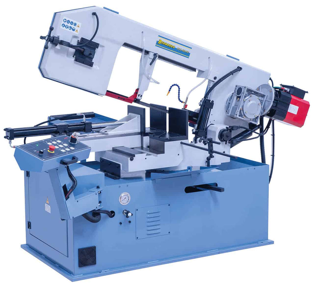 Sega a nastro Bernardo DGS 460 HV con doppio taglio obliquo, velocità variabile e funzione semiautomatica con morsa idraulica.