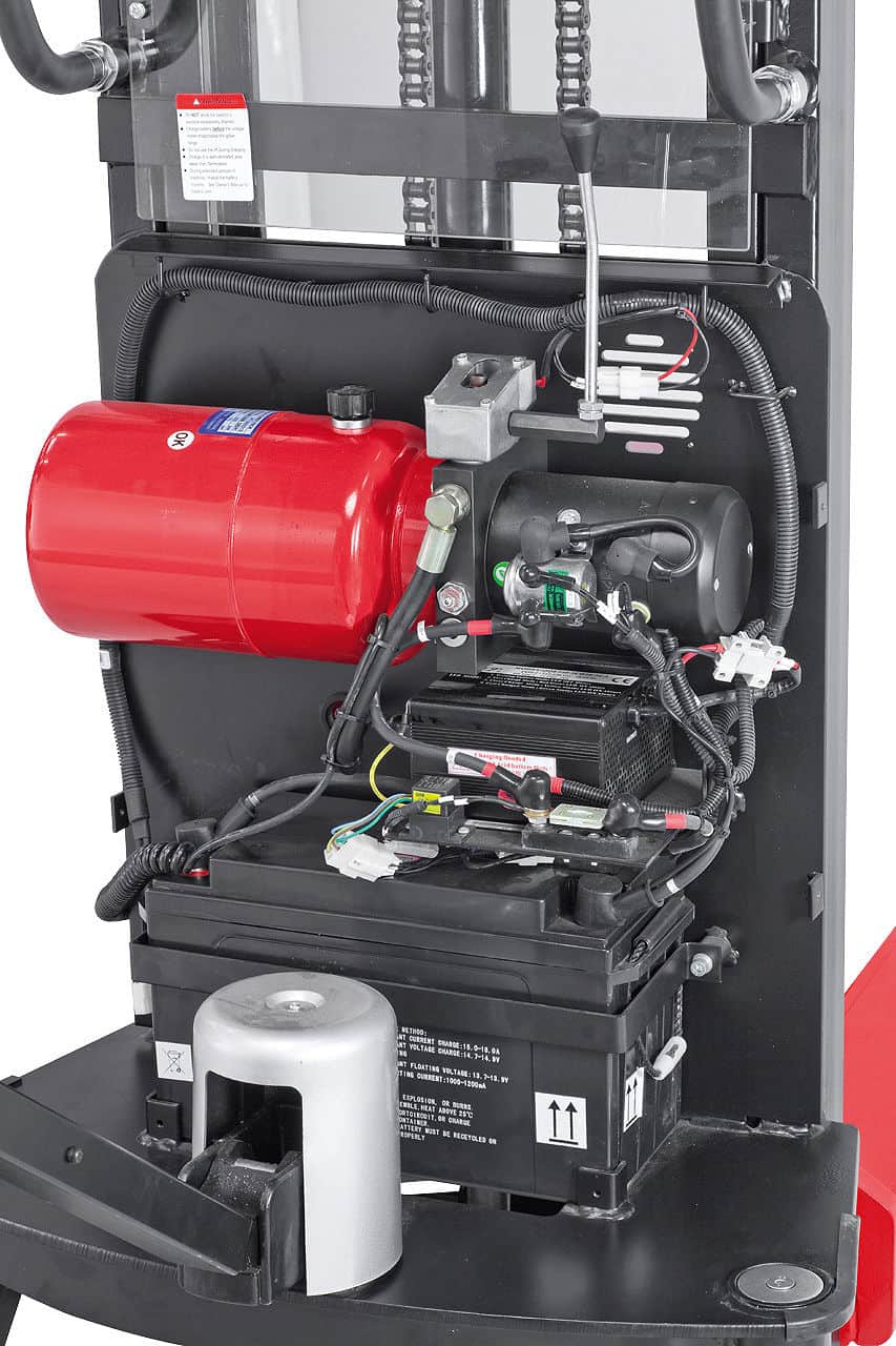 Bernardo EHS 1000 - 3.0 Electric Stacker – capacity 1,000 kg, lifting height 3,000 mm, 1.5 kW motor, 12V battery, weight 495 kg