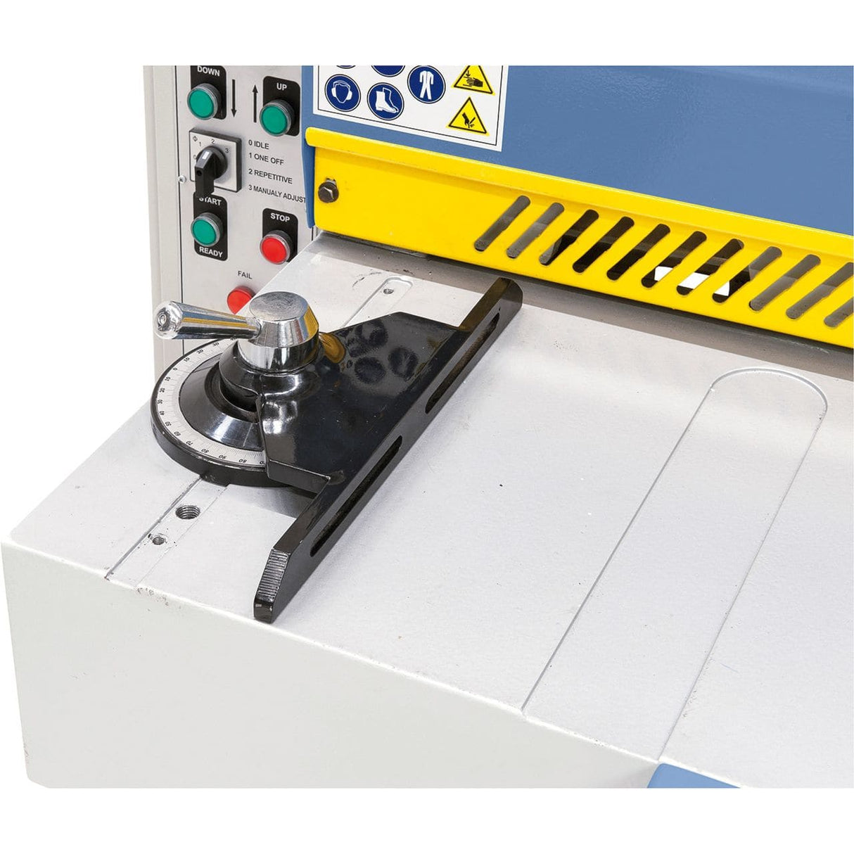Bernardo MTA 3060 x 3 mm NCC – Motorised Guillotine Shears