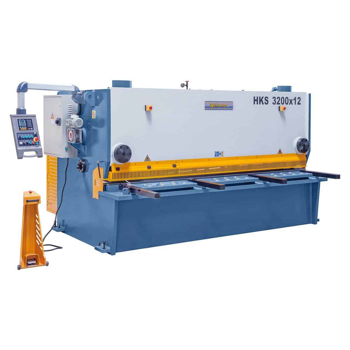 Cesoia idraulica Bernardo HKS 3200 x 6 con angolo di taglio regolabile, arresto CNC e motore da 7,5 kW, ideale per lamiere fino a 6 mm.
