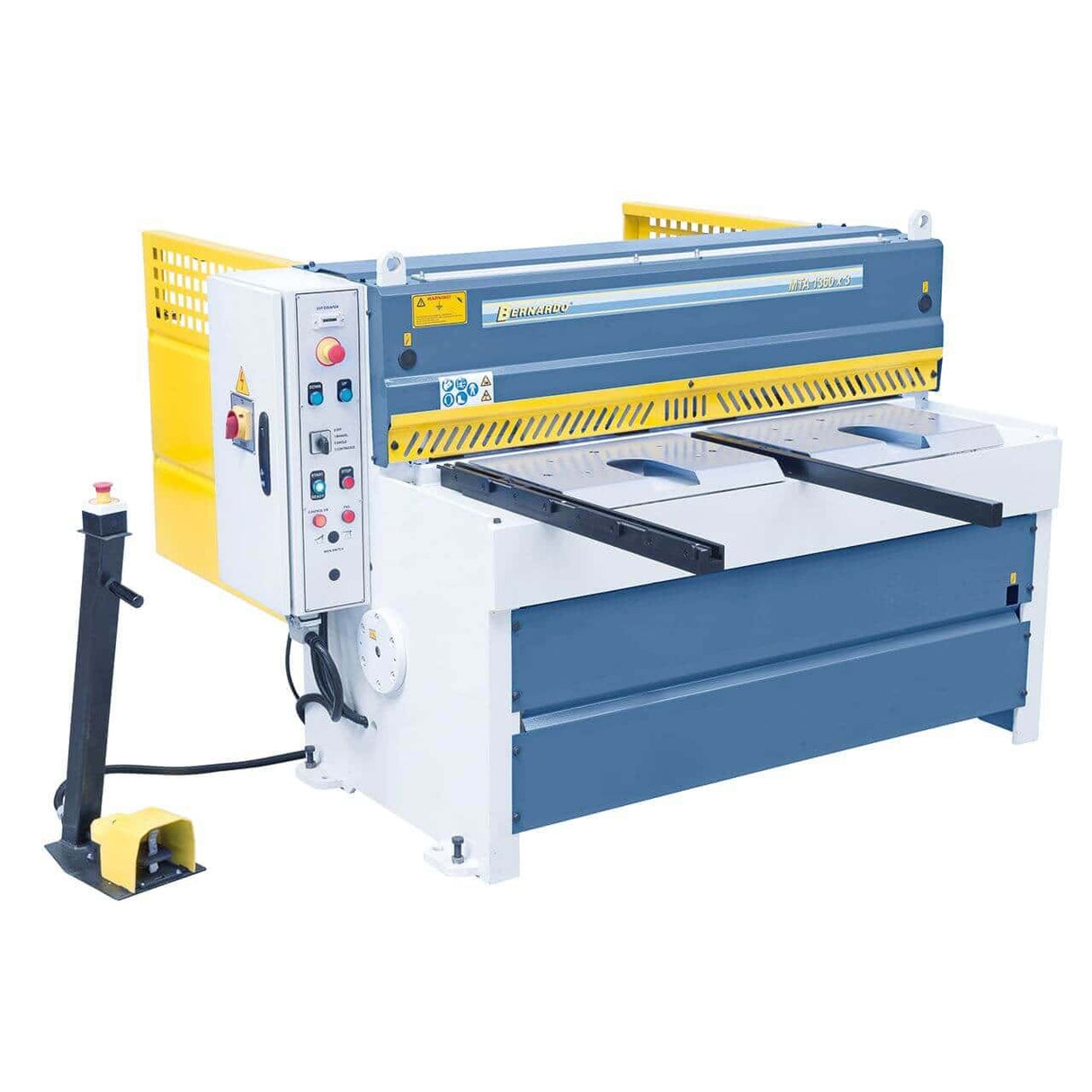 Bernardo MTA 1360 x 3 mm – Motorized Guillotine Shear