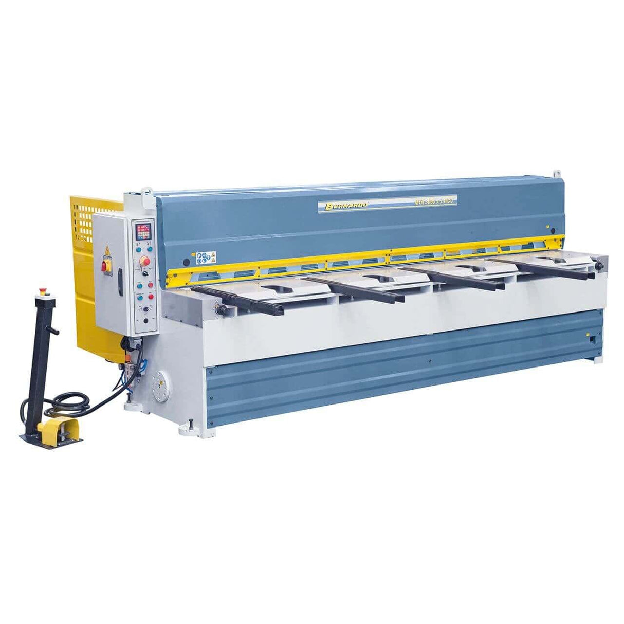 Bernardo MTA 3060 x 3 mm NCC – Motorised Guillotine Shears