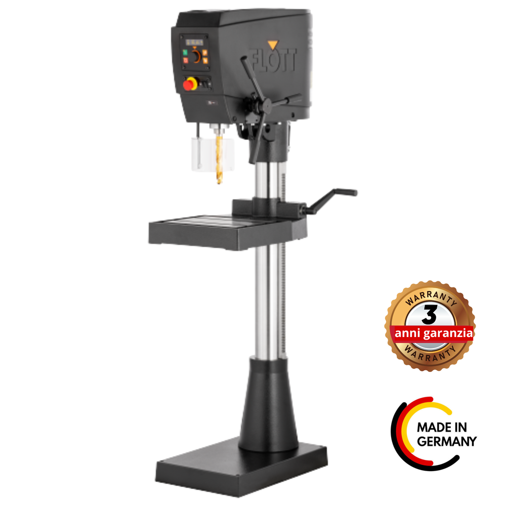 Trapano a colonna Flott SB 25 Plus con motore 400V, regolazione continua della velocità e colonna da 110 mm per lavorazioni industriali impegnative.