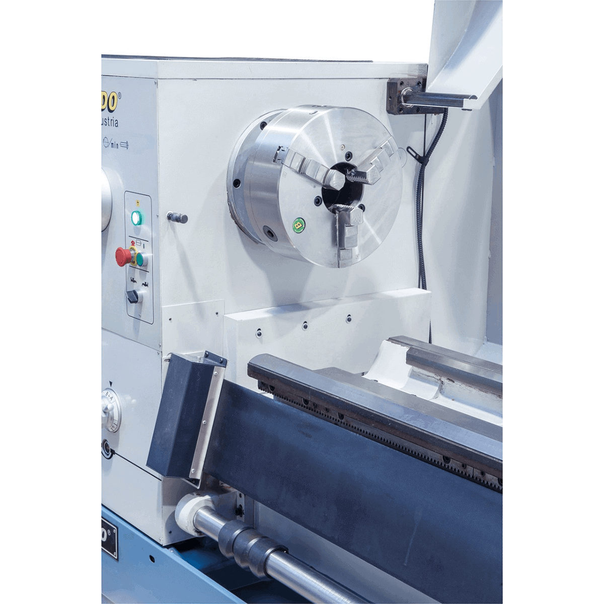 Lathe Bernardo Goliath 660 x 3000 with 3-axis DRO ES-12 V