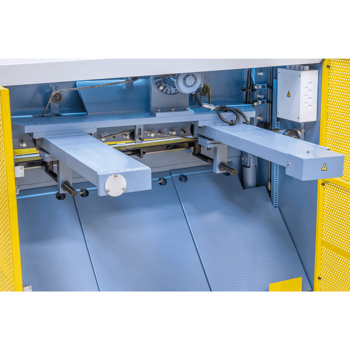 Bernardo HST 1600 x 4 Hydraulic Guillotine Shear