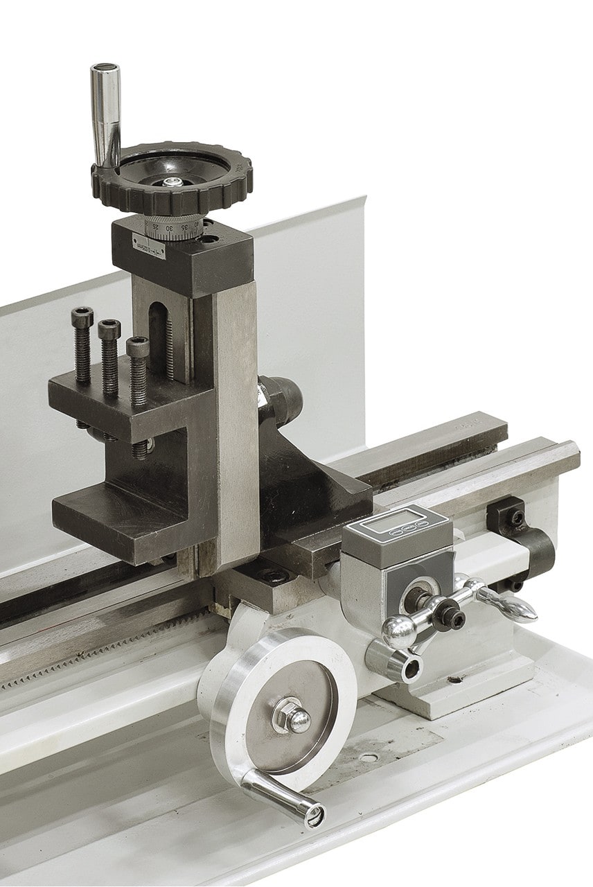 Bernardo Hobby 350 VD metal lathe – 350 mm center distance, digital display for speed + carriage, automatic feeds, 0.35 kW motor, 230V single-phase, weight 44 kg
